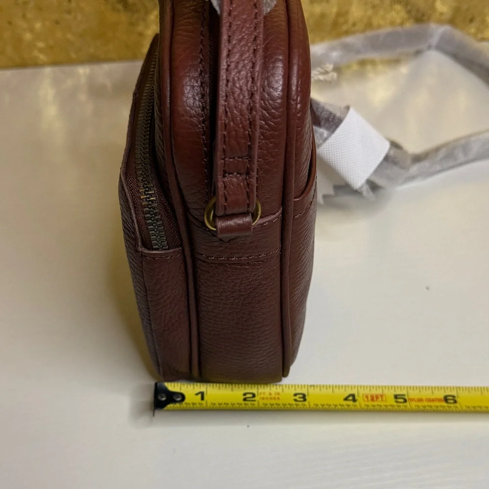 American Leather Co. Cleveland Mini Crossbody bag In Pebble Leather.